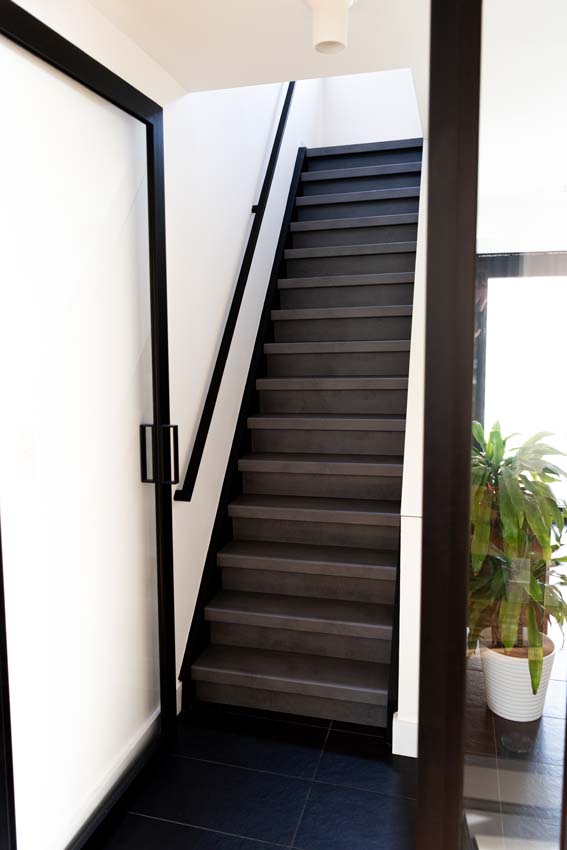 Marche palière Maestro Dark grey stone 205x23x0,8cm 3 pièces Marche palière Maestro Dark grey stone 205x23x0,8cm 3 pièces