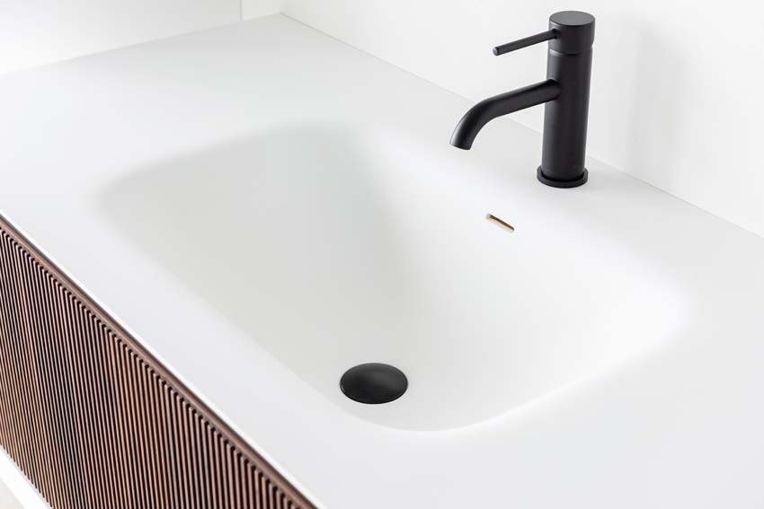 Meuble de salle de bains Falk noyer suspendu avec lavabo simple blanc mat 120cm