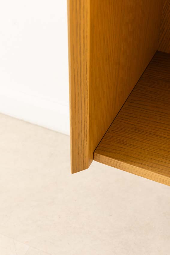 Kolomkast Waldorf eik hangend 170x40x35cm