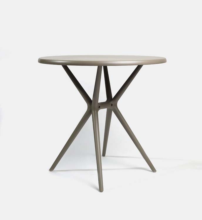 Ronde plastic buitentafel Soller sand 70x50 cm