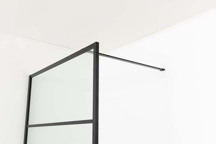 Paroi de douche Ugo profile noire 140x200cm avec barre