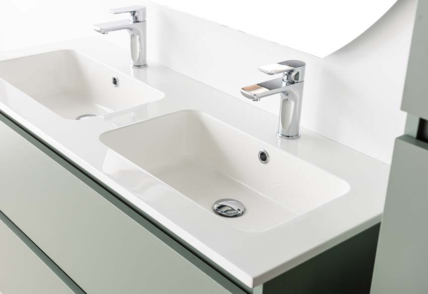 Meuble de salle de bain Dotan eucalyptus vert avec double lavabo blanc brillant 120cm