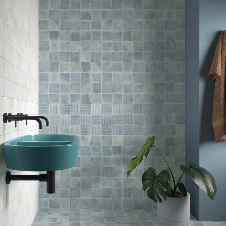 Carrelage mural Vic brillant bleu mer 10x10cm