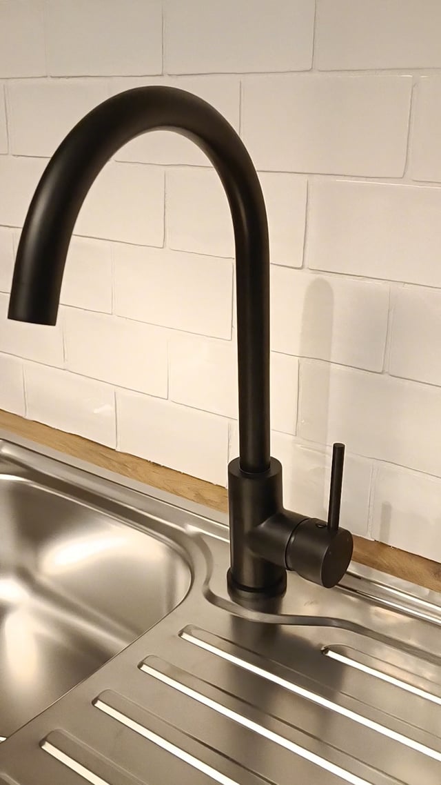Robinet de cuisine Hani noir mat Robinet de cuisine Hani noir mat