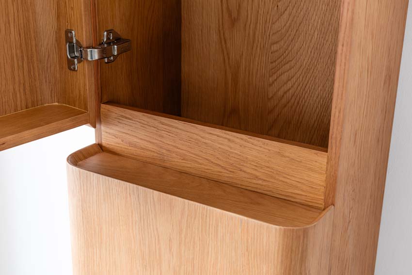 Armoire colonne Floris chêne suspendue 170x40x35cm Armoire colonne Floris chêne suspendue 170x40x35cm