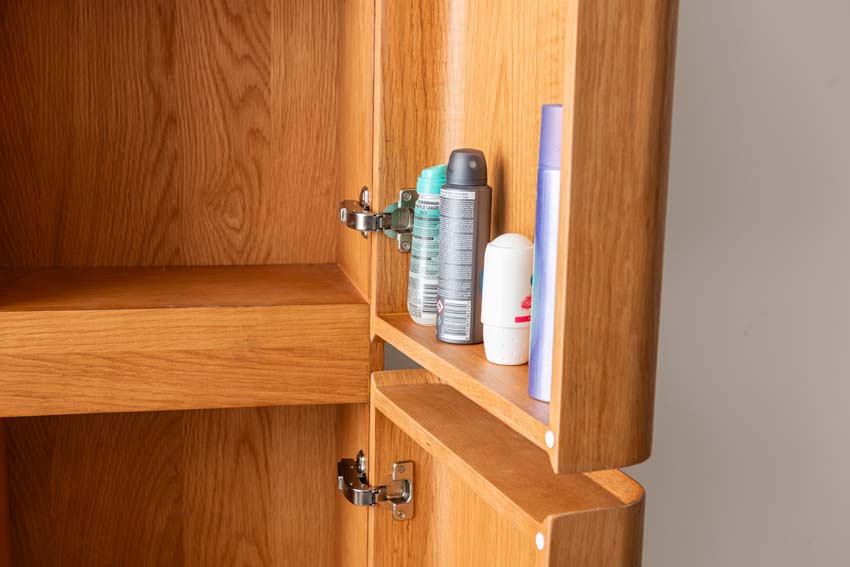 Armoire colonne Floris chêne suspendue 170x40x35cm Armoire colonne Floris chêne suspendue 170x40x35cm