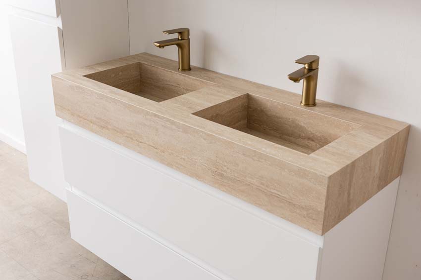Badkamermeubel Tibo wit met dubbele brede wastafel travertinlook 120cm