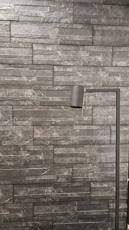 Wandtegel Katla steenstrip zwart 15x61cm