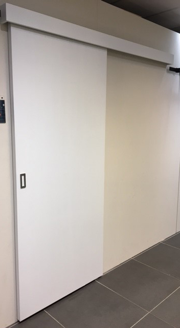 Complete enkele schilder schuifdeur Albero 93x211,5cm + rail + afdekplaat wit