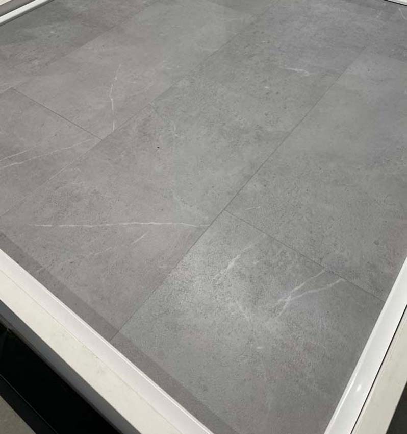 Vinyl vloer Floorify tegel 5mm grijs swan 61x30,5cm met ondervloer